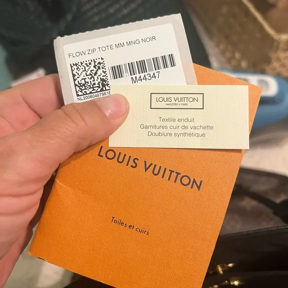 Louis Vuitton Monogram Flower Zipped Tote MM Black - Picture 10 of 16